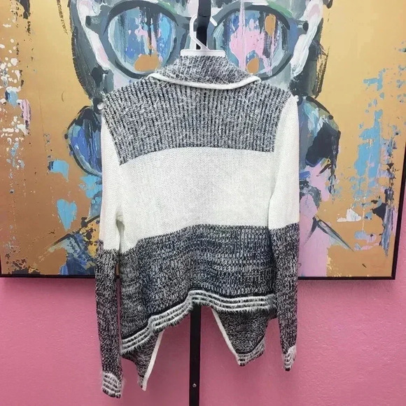 Candie's Super Soft Drape Front Cardigan - Picture 6 of 6